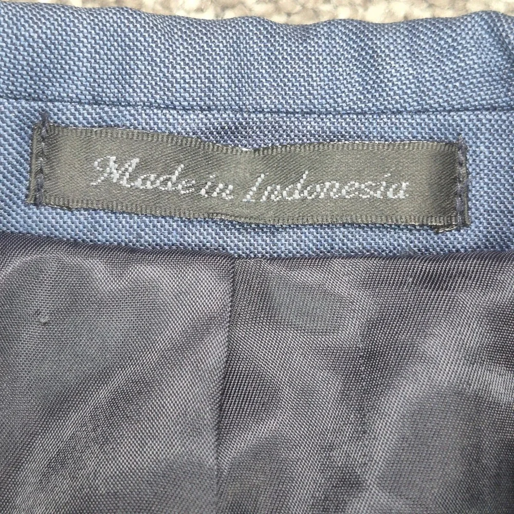 Calvin Klein Suit Mens 38R Blue 100% Wool 2-Piece Blazer and Pants 32x29